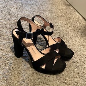 Chinese Laundry platform sandal heels. Size 6.5.